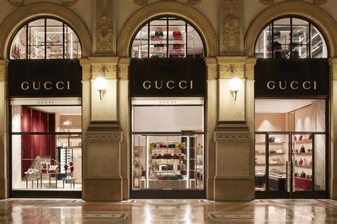 outlet gucci milan|gucci store in milan italy.